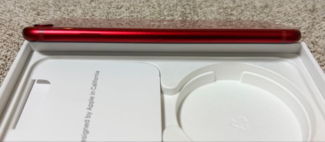 【超美品】iPhoneSE 第3世代 レッド 64GB