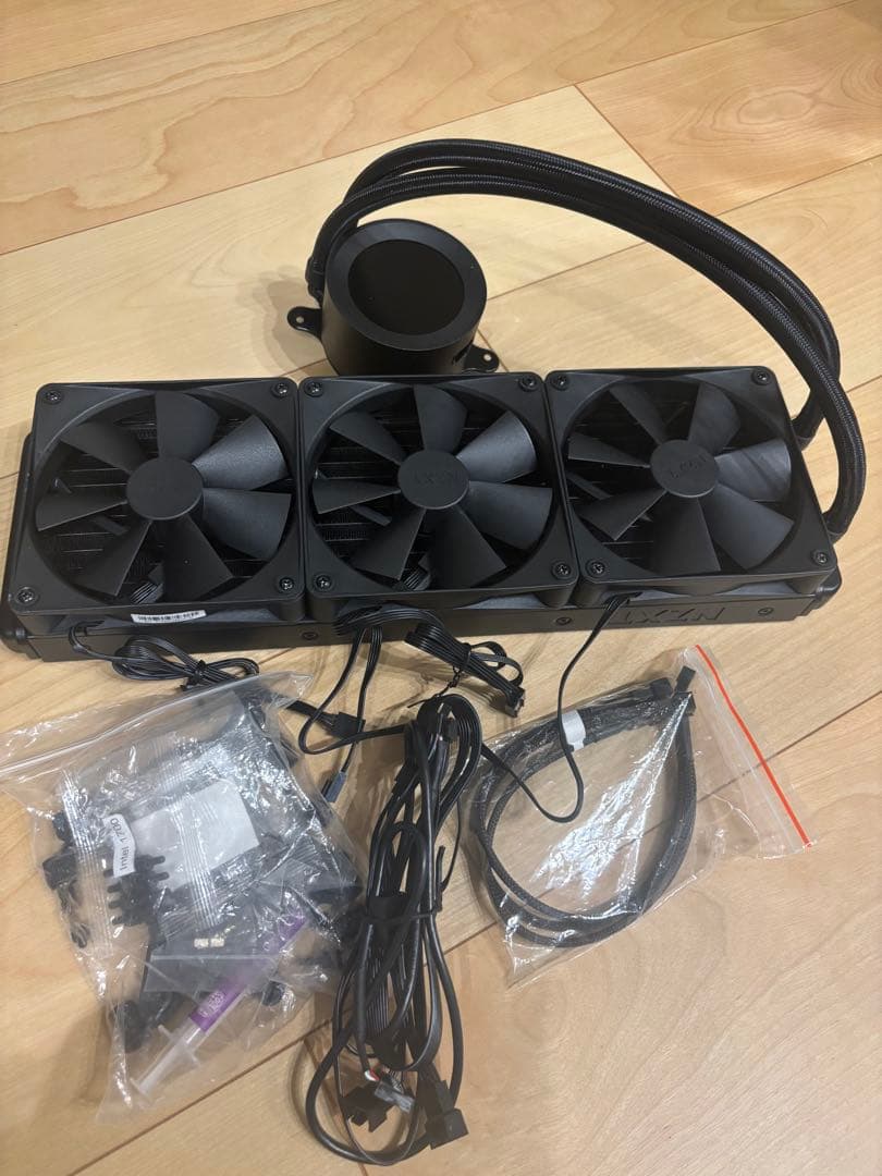 NZXT KRAKEN 水冷クーラー