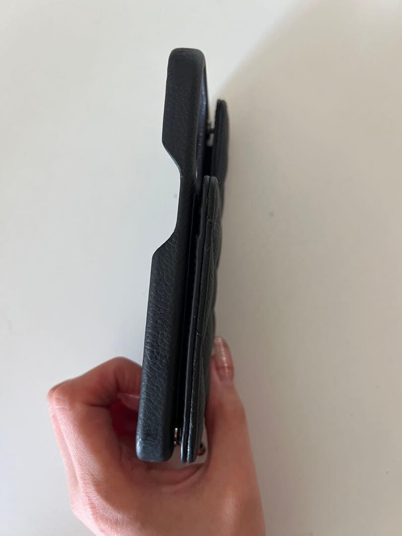 デミュー黒いキルティングデザイン iPhone15プロケースDEMIU★美品