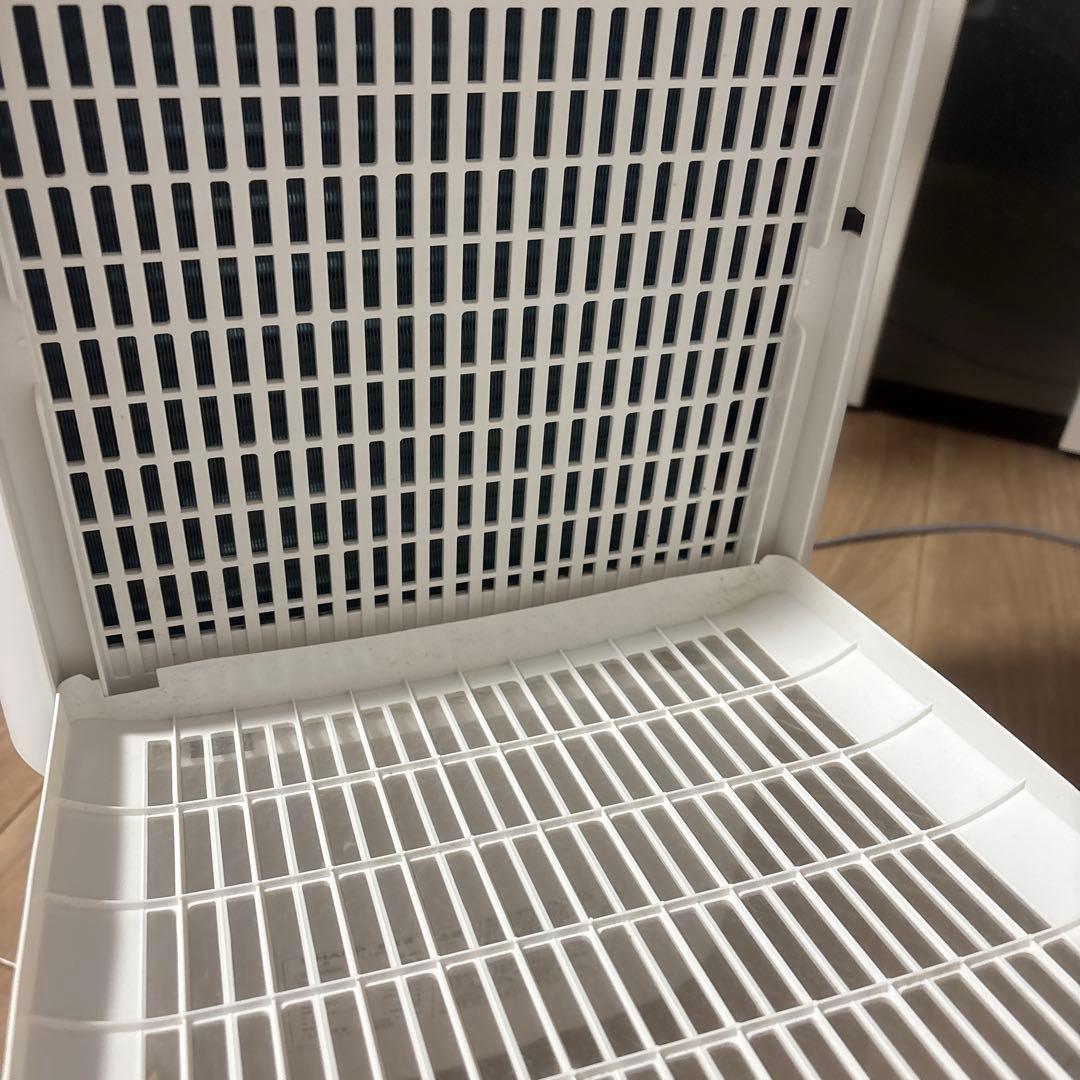 【ジャンク品】SHARP衣類乾燥除湿機 CV-L180