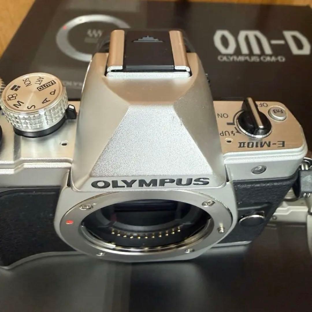 デジタルカメラ OLYMPUS OM-D E-M10 Mark II