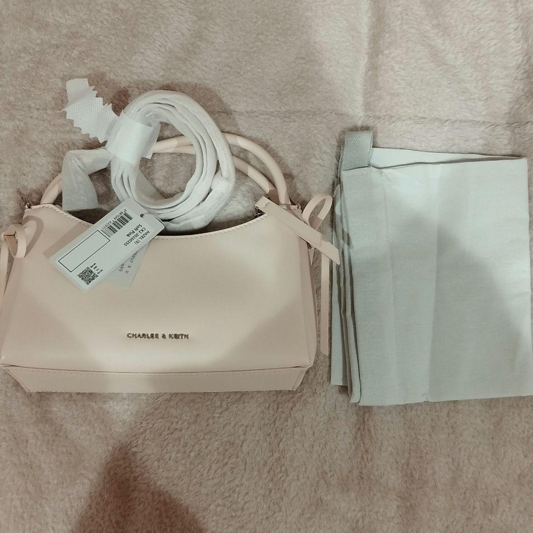 u*7様 チャールズアンドキース ヘーゼル ボウトップハンドルバッグ - ソフト