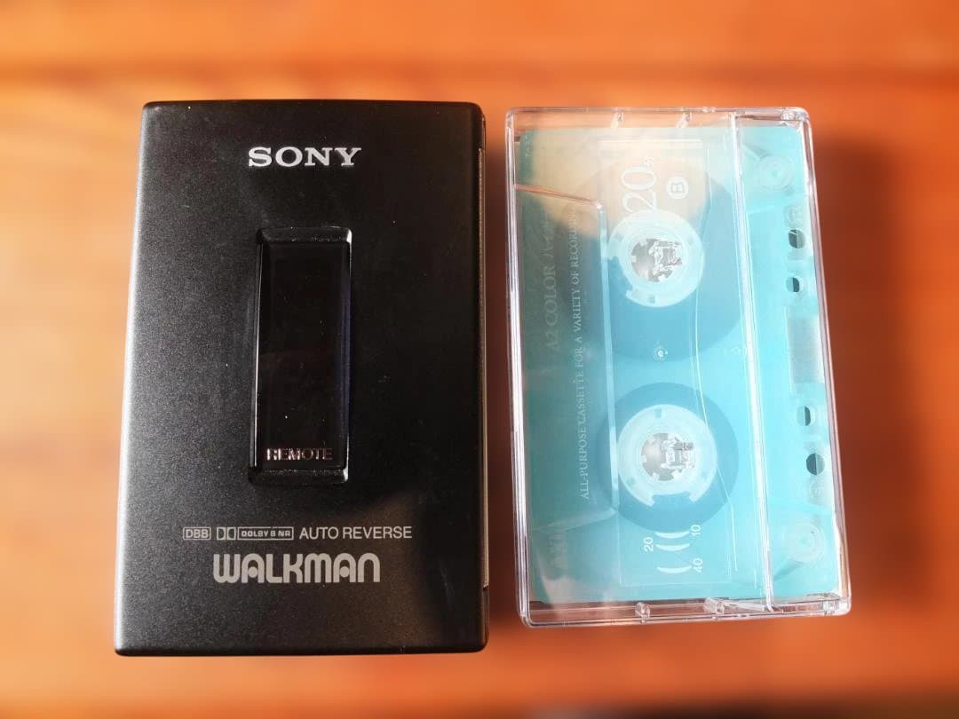 美品 SONY WALKMAN WM-607 電池・充電器付き