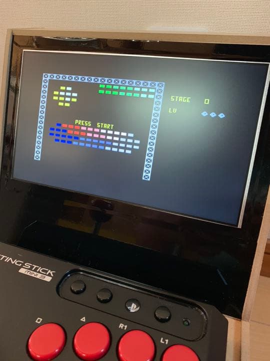 9インチ液晶搭載！アーケード筐体風エミュレーターマシン ラズベリーパイ3モデルB