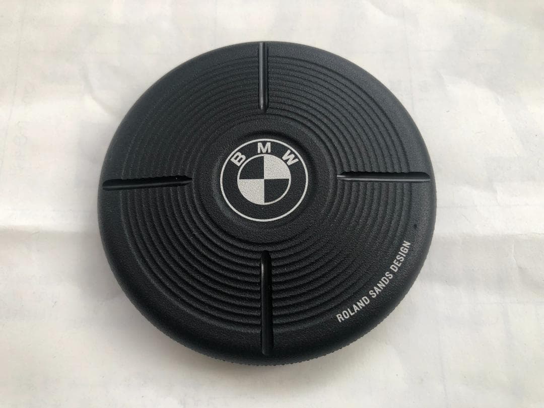  R18 タンクキャップ