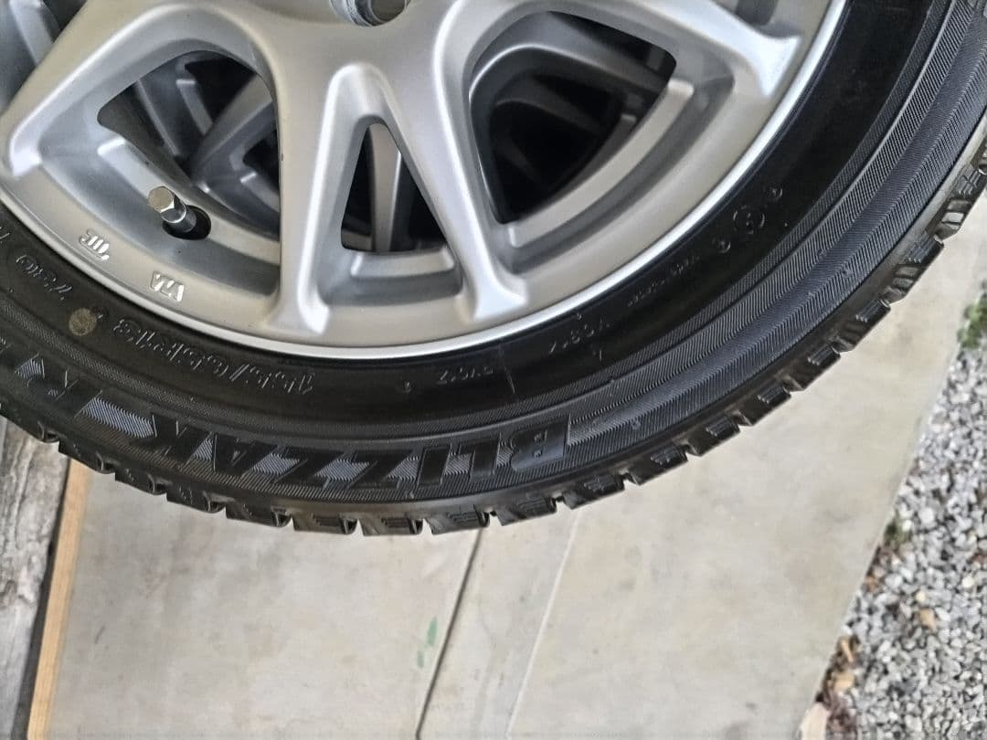 ブリジストンブリザックスタッドレスタイヤ 155/65R13 4本セット