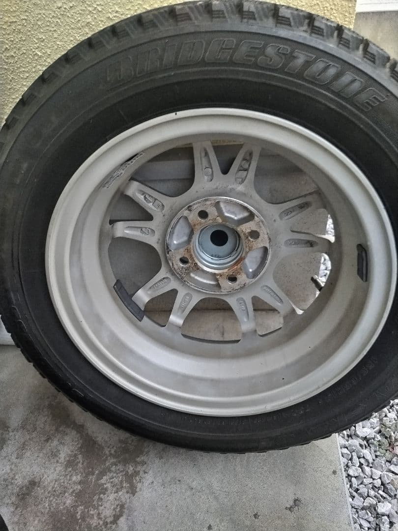 ブリジストンブリザックスタッドレスタイヤ 155/65R13 4本セット