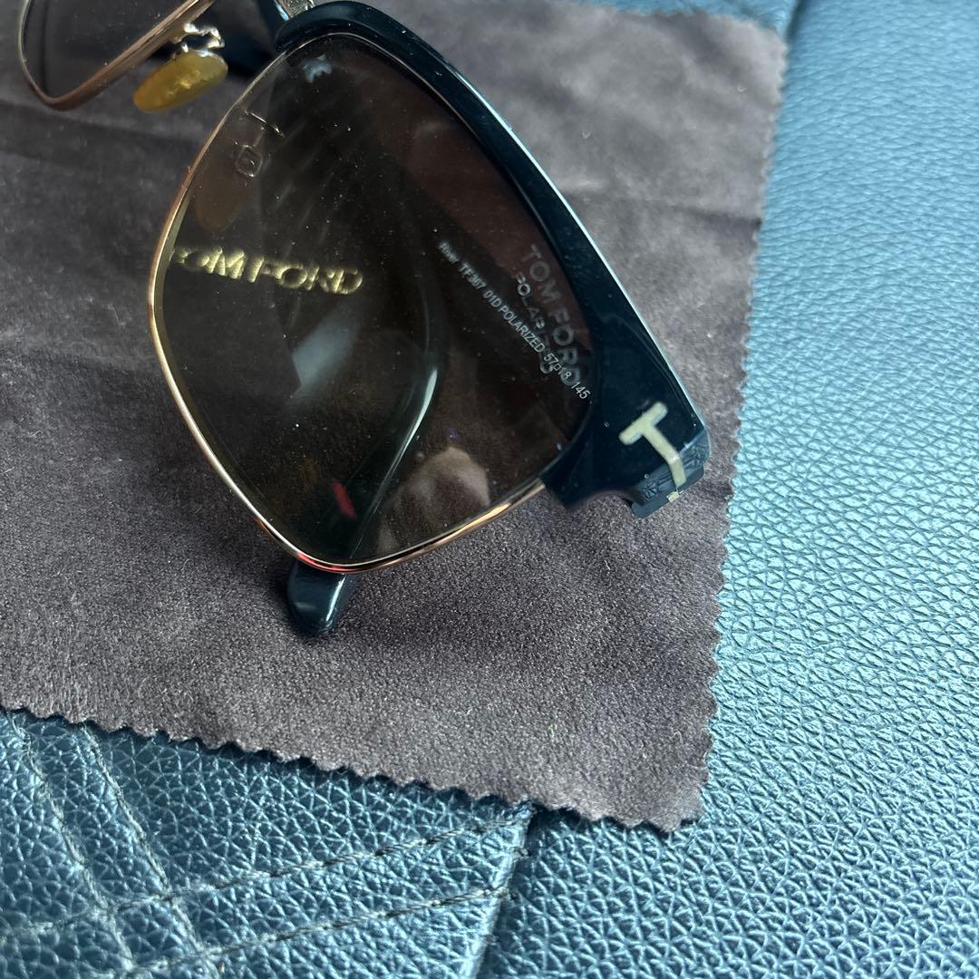 ぴ*️様 TOM FORD TF367 偏光サングラス ケース付き