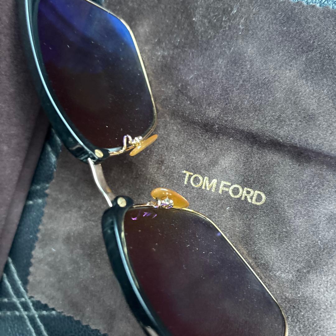 ぴ*️様 TOM FORD TF367 偏光サングラス ケース付き