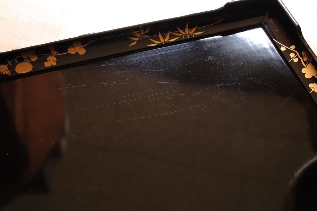 木製　黒塗　四方膳　二客　脚付　四君子　金蒔絵　茶懐石