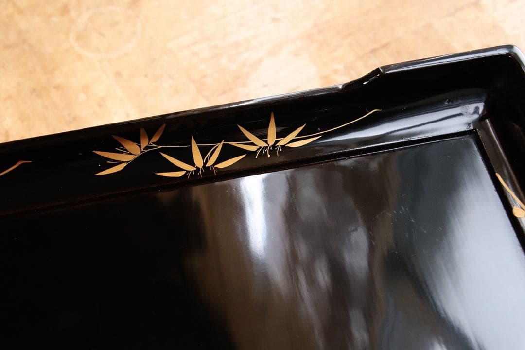 木製　黒塗　四方膳　二客　脚付　四君子　金蒔絵　茶懐石