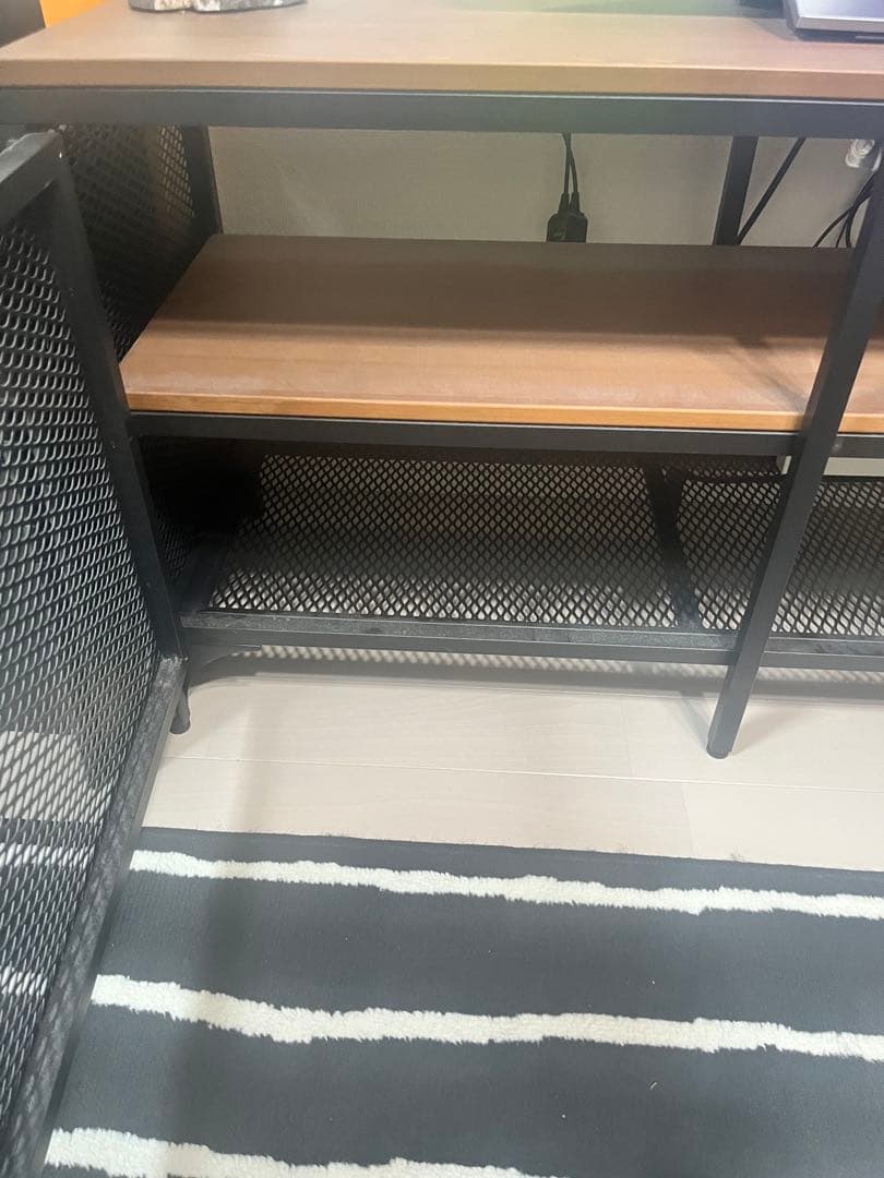 IKEA《FJÄLLBO／フィエルボ》のテレビボード