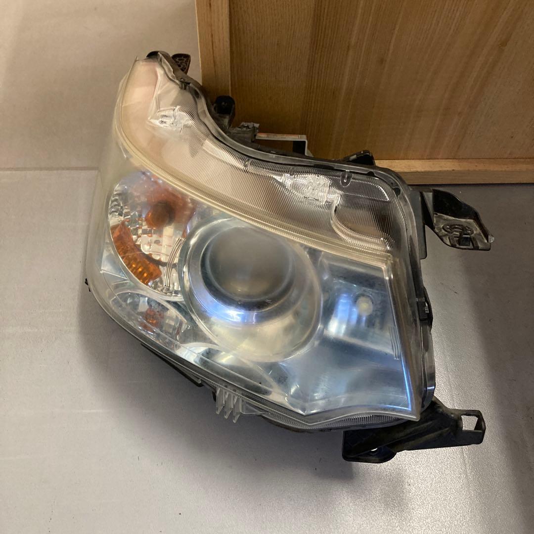 MH44（ワゴンRスティングレー）ヘッドライト