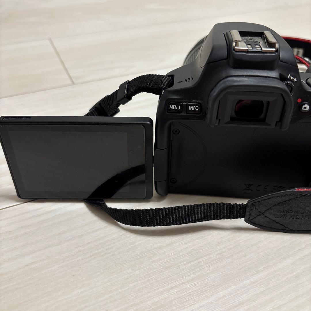 Canon EOS Kiss X10 EF-S 18-55mmレンズ付き