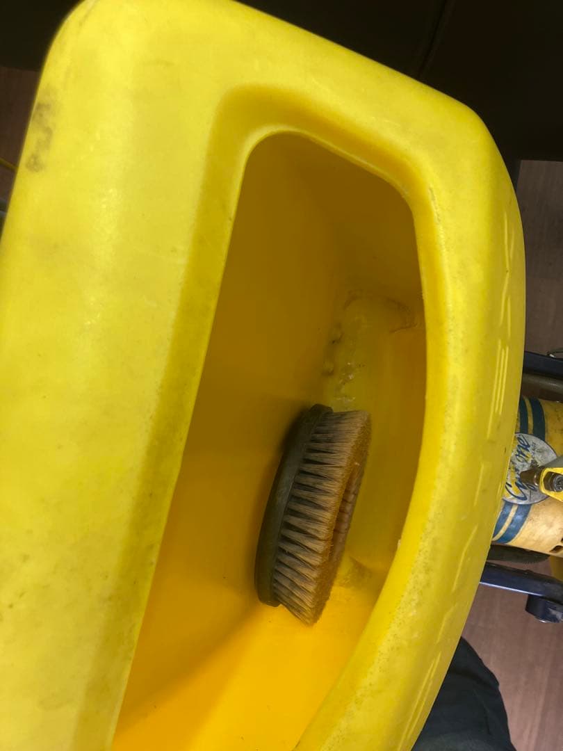 蔵王産業 スプレーバルチャー CR48 スリーブラシ式カーペット洗浄機 100V