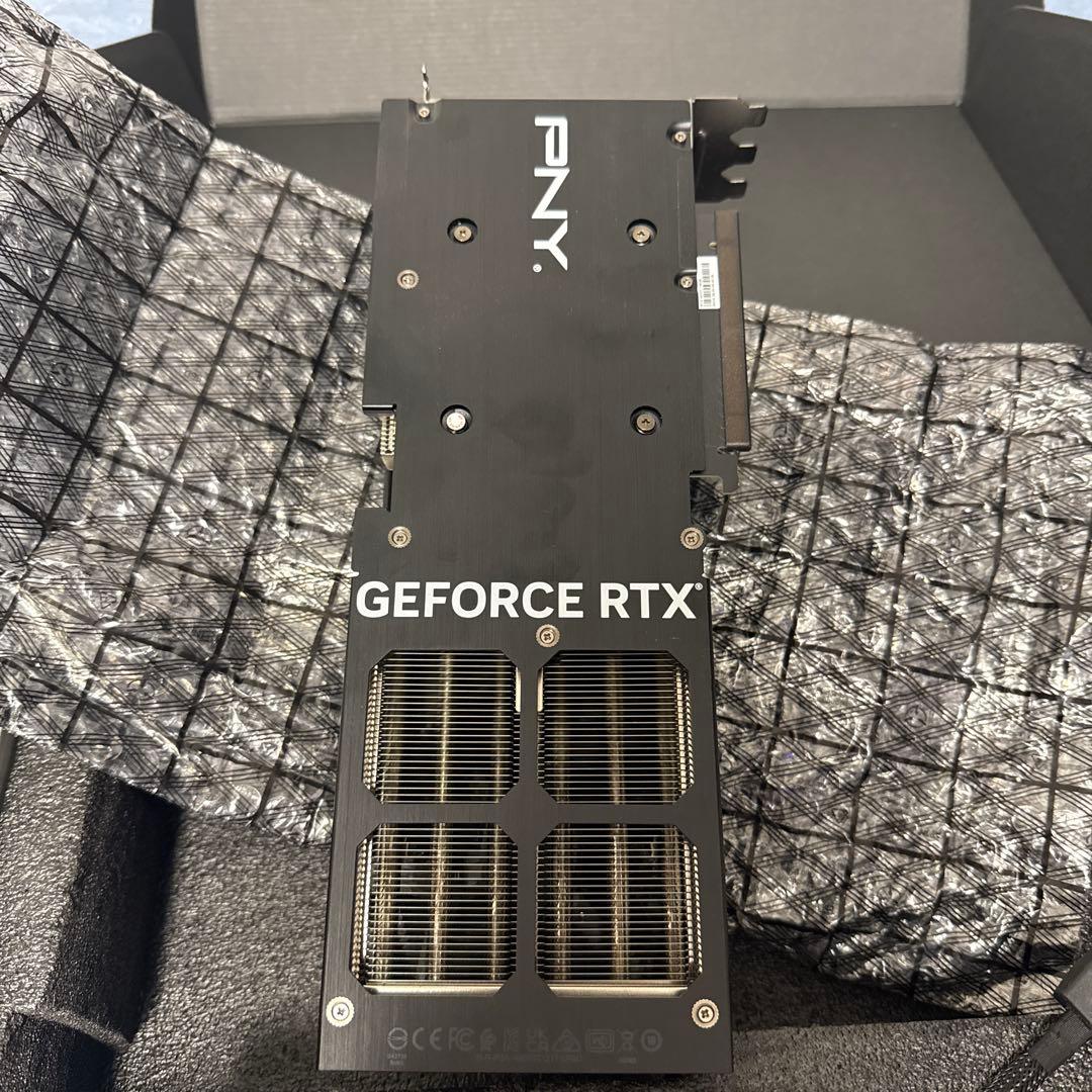 グラフィックボード・グラボ・ビデオカード PNY GeForce RTX 4070 Super OC 16GB