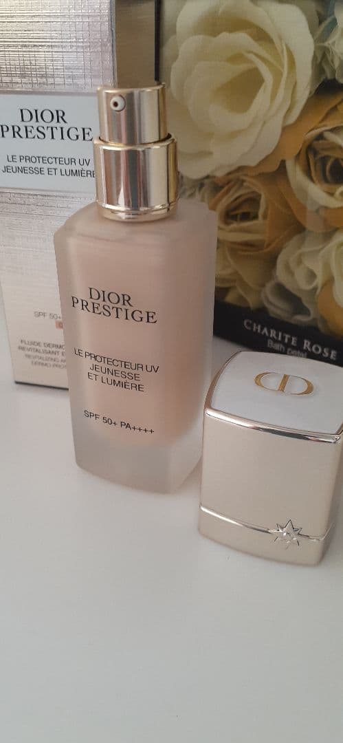 Dior プレステージ ホワイト ル プロテクターUVルミエール BB 01