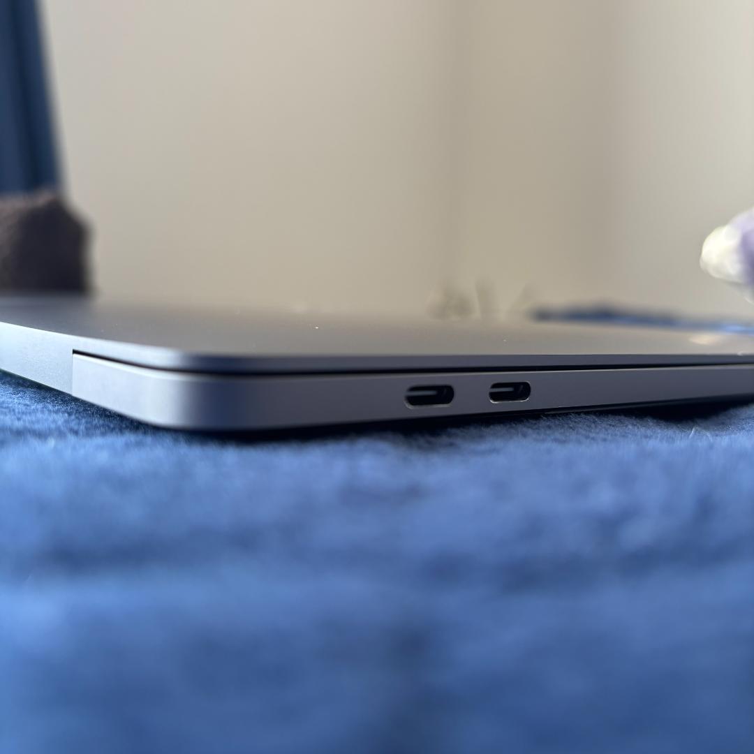 MacBookPro 13インチ 2020 Core i7/16GB/500GB