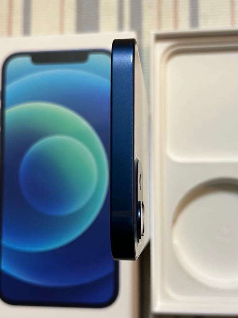iPhone 12 64GB ブルー