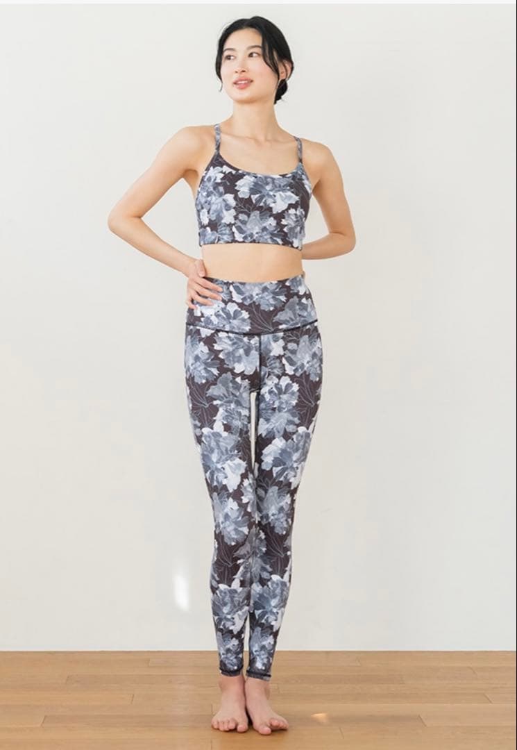 Sukala フラワープリント　セットアップ　Lサイズ