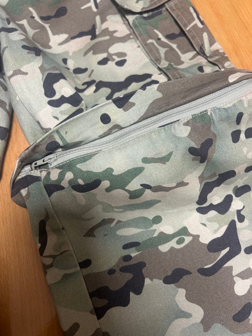 atmos 迷彩カーゴパンツ