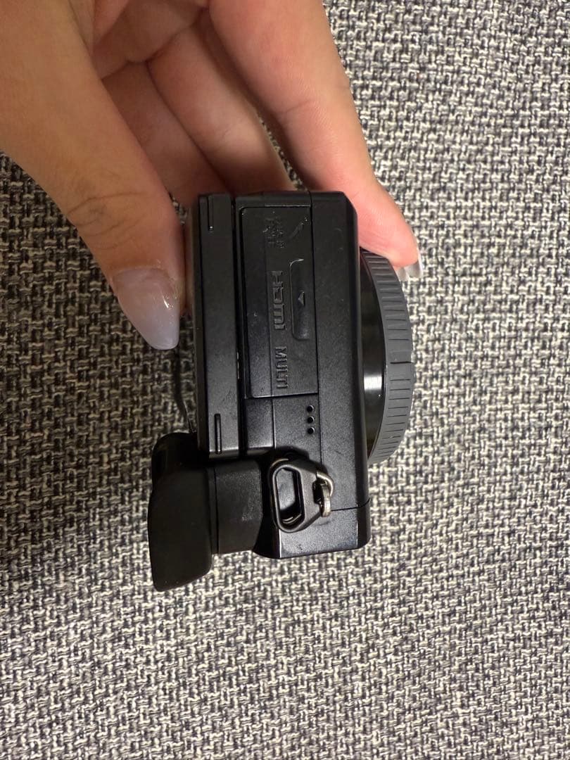 SONY α6100 4K Eマウントカメラ　ソニー