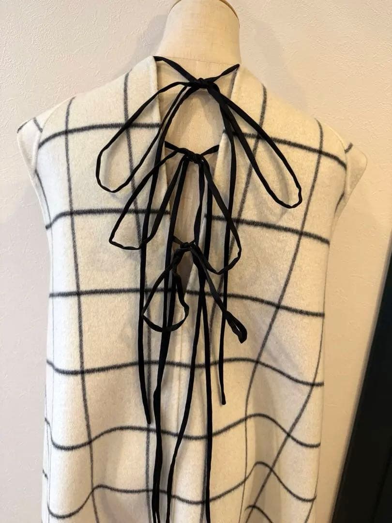 アイボリー ブラックチェック ノースリーブワンピース