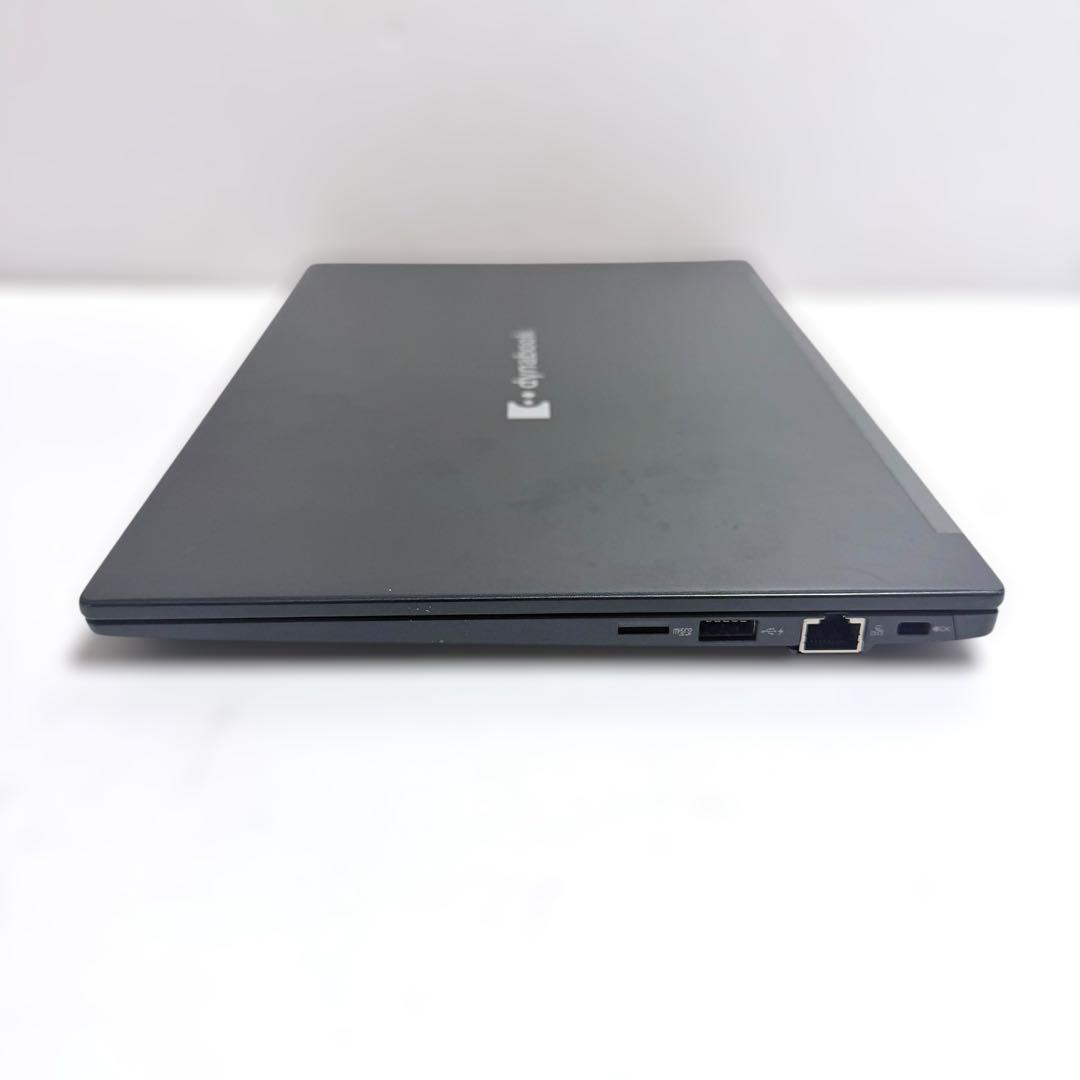東芝 dynabook G83/HU Core i7 16GB 容量512GB
