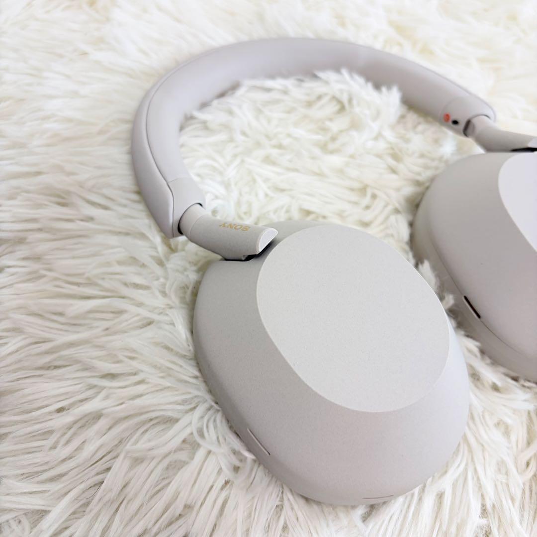 【美品】SONY WH-1000XM5 プラチナシルバー