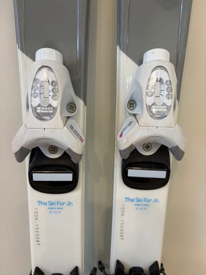 子ども用スキー板とブーツとストック3点セット‼️