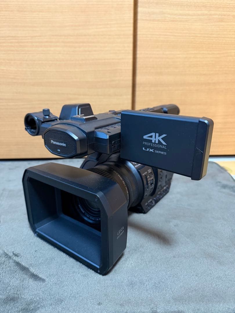 お得セット！Panasonic AG-UX90 カメラ　外部マイク/バッグ付き