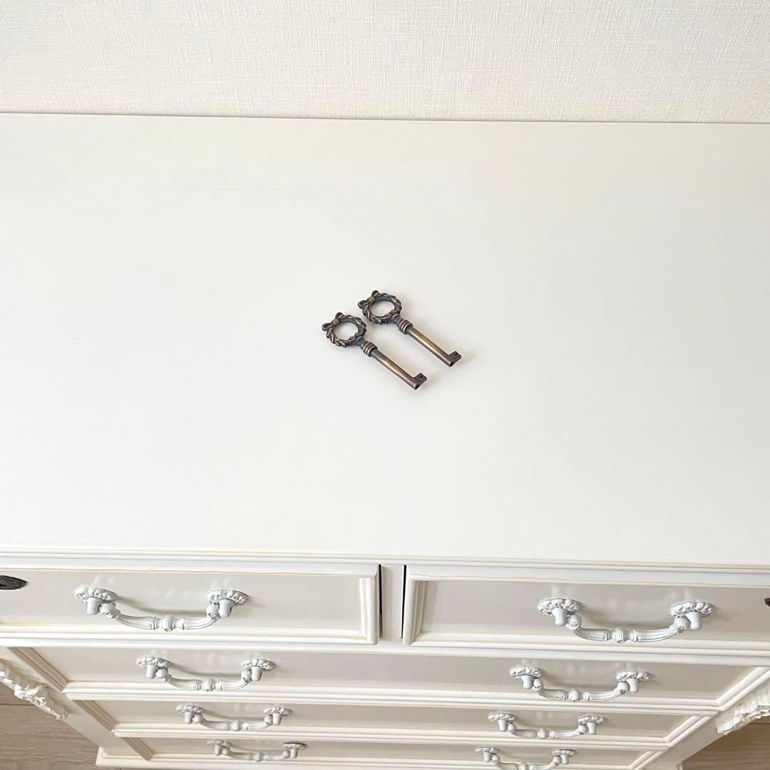 鍵付き アンティーク チェスト ハンプトンIIシリーズ 5D 白家具 姫 ロココ