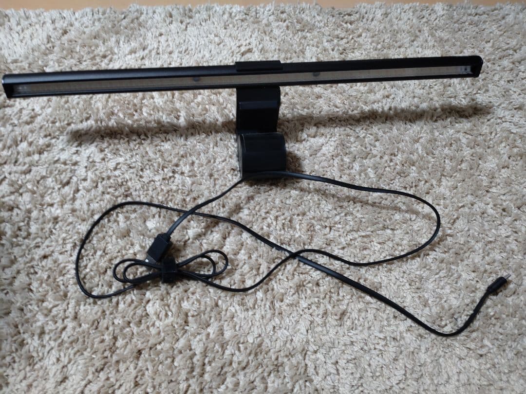 BenQ ScreenBar 　モニター掛け式ライト