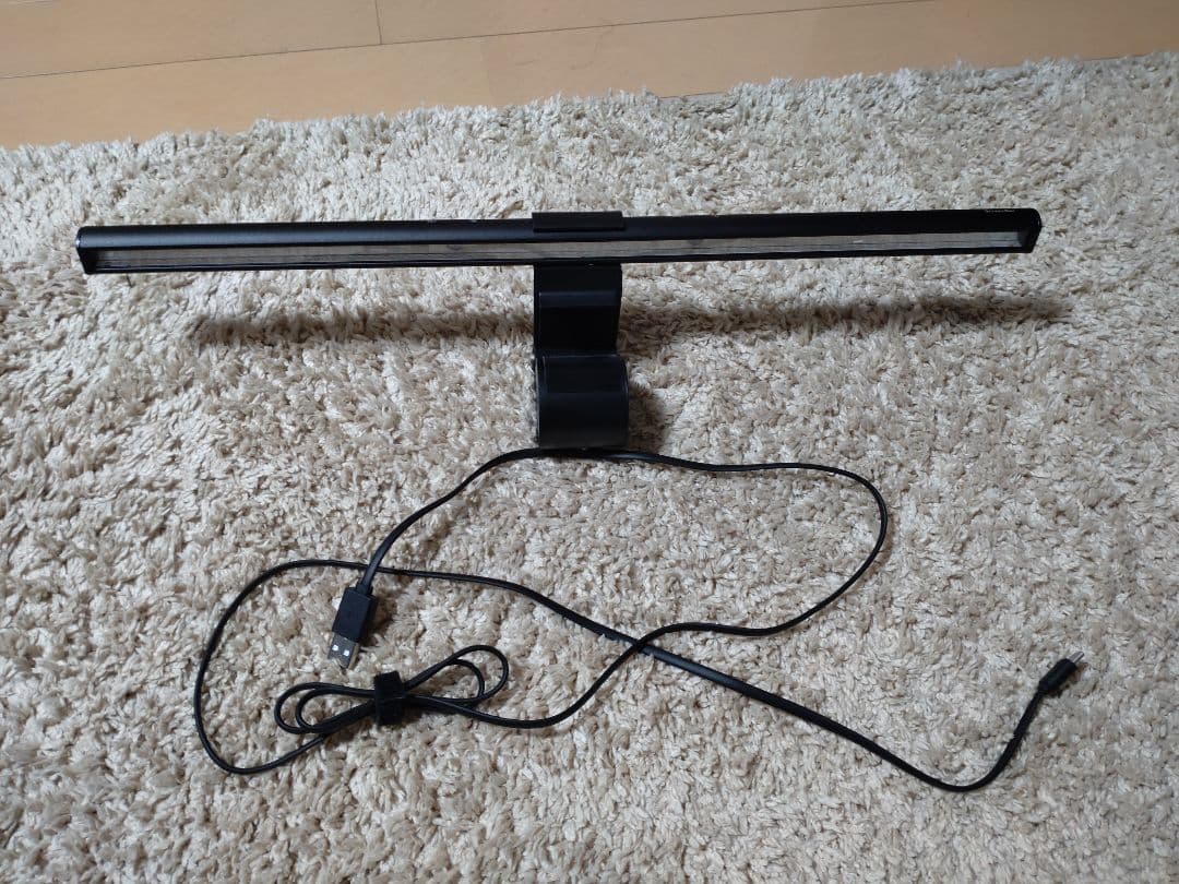 BenQ ScreenBar 　モニター掛け式ライト
