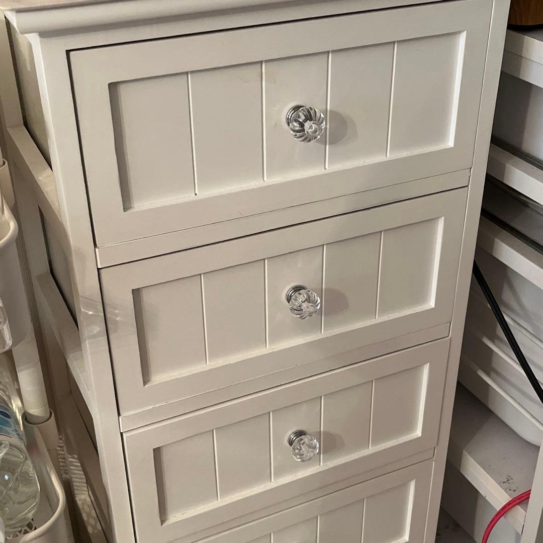 ロマプリ５段クリスタル調ハンドルチェスト