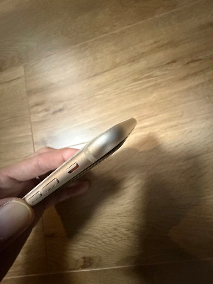 美品 SIMフリー iPhone SE3 256GB 箱 ケーブル付属