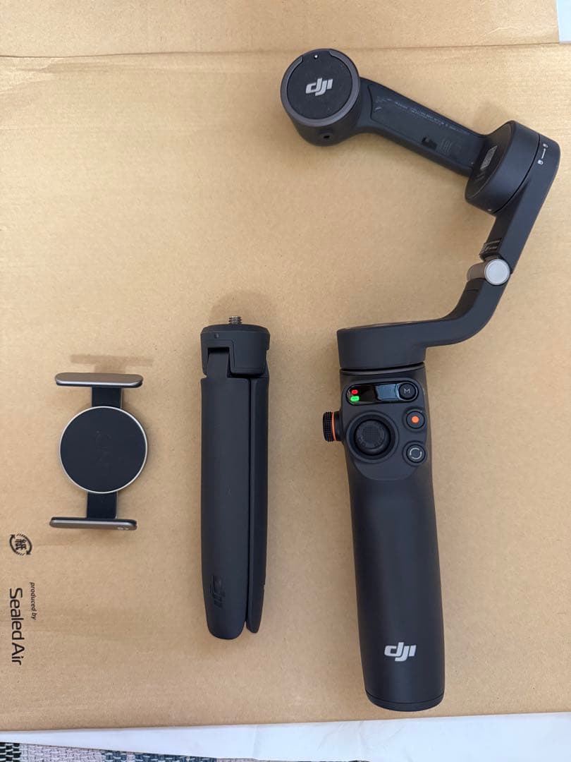 DJI Osmo Mobile 6 スマホジンバル