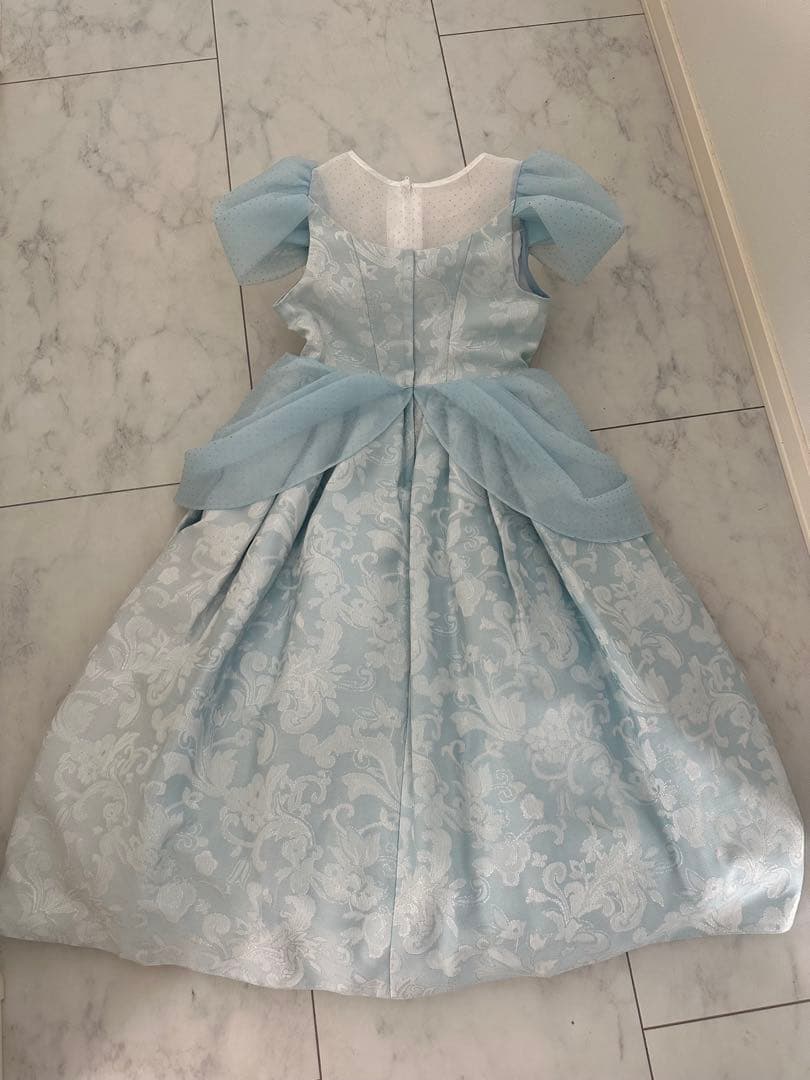 ビビディ・バビディ・ブティック　シンデレラドレス