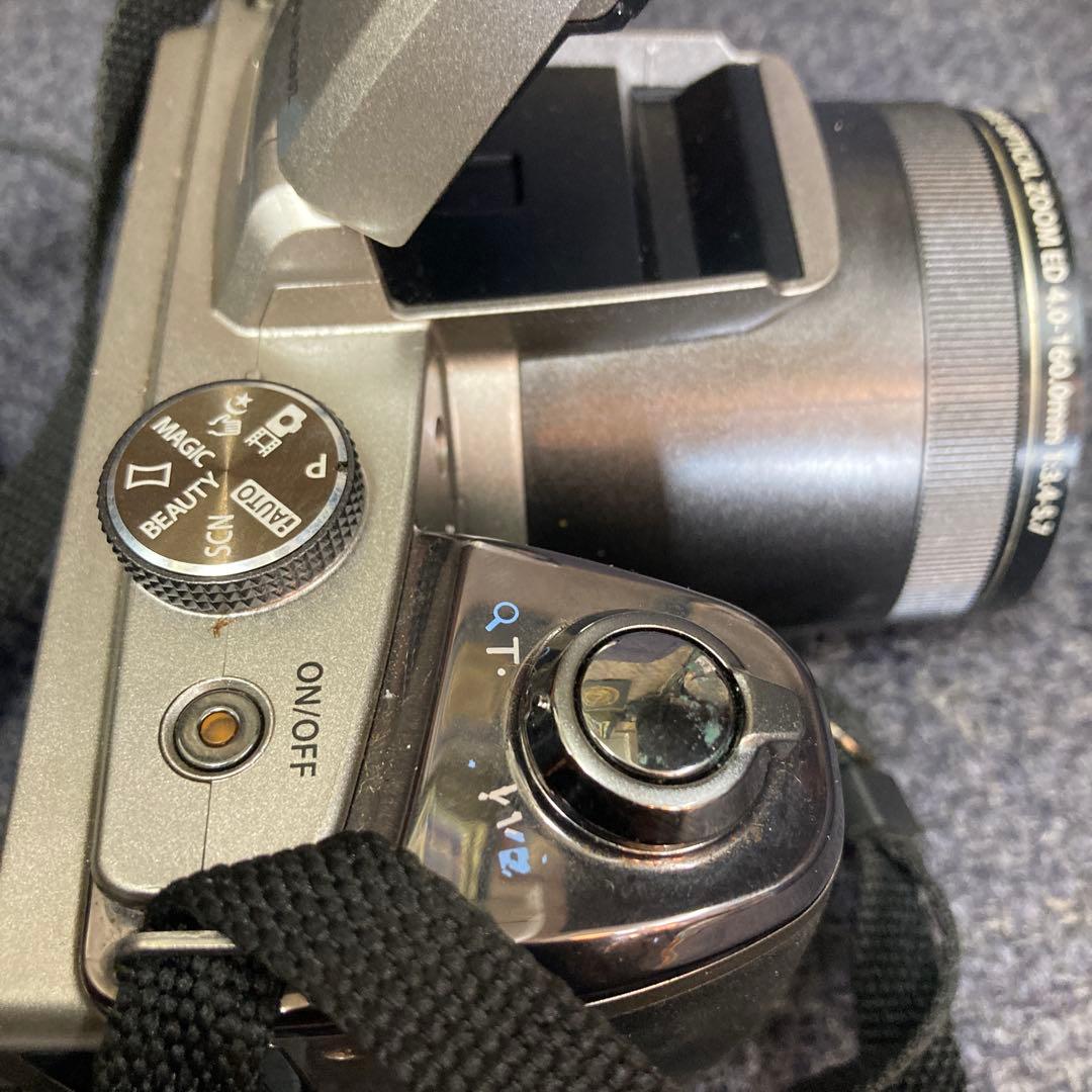 OLYMPUS SP-820UZ カメラ