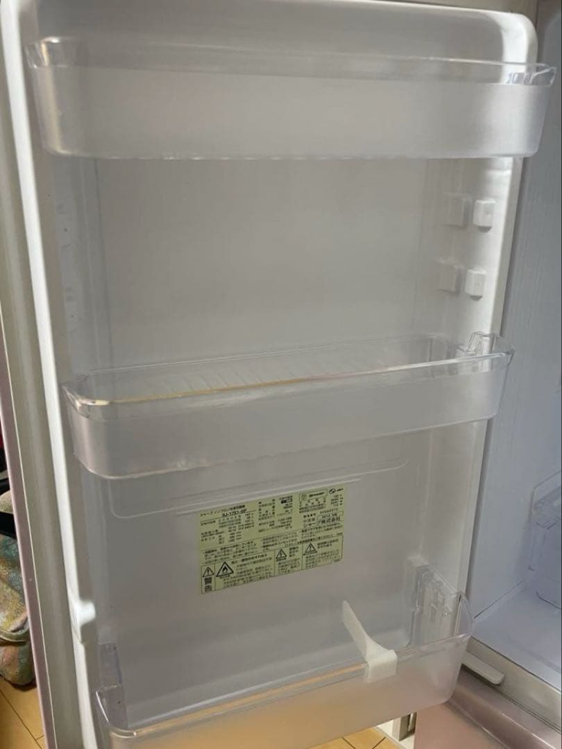 シャープ　一人暮らし用冷蔵庫 167L 2013年製