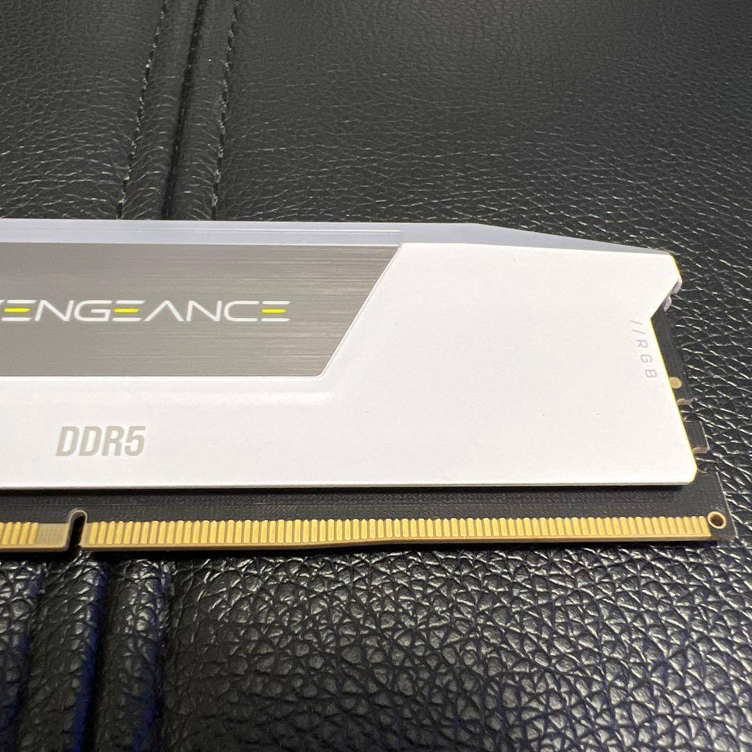 CORSAIR DDR5 32GB ホワイト [16GB×2枚]