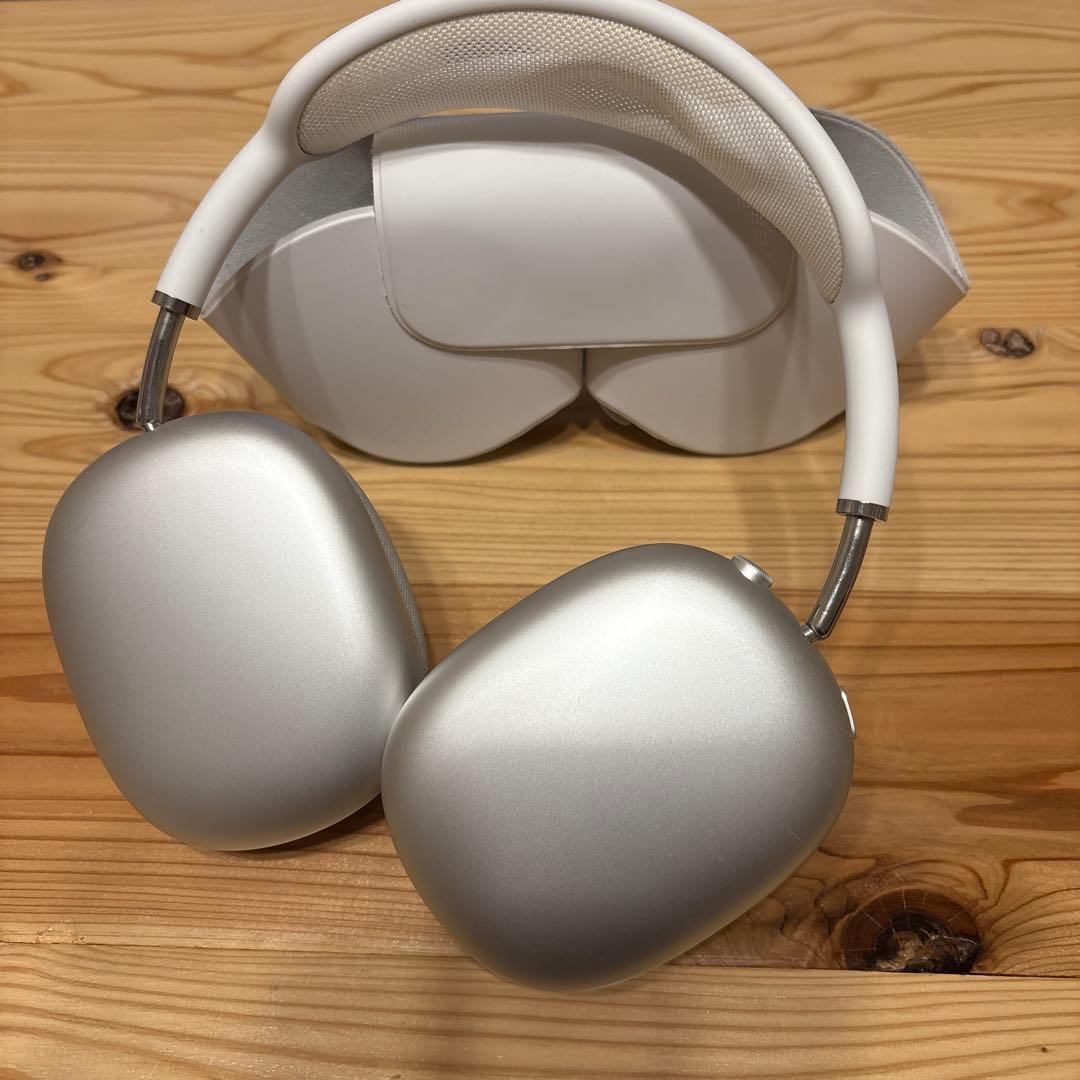 AirPods Max シルバー 本体 ケース付き　本日限定価格！！！！！！！！