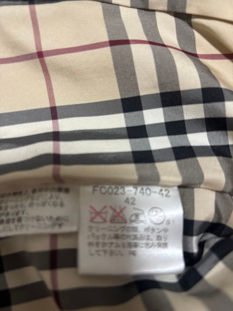 Burberryベージュ テーラードジャケット 42