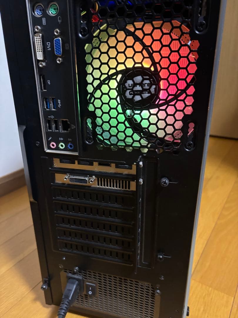 最終大幅値下げ！ほどよく光る！自作ゲーミングPC！i7 SSD BD搭載で快適！