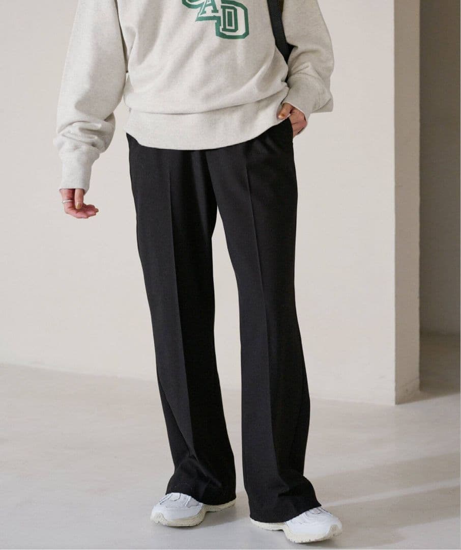 【超美品】裏起毛　フレアーパンツ　３４