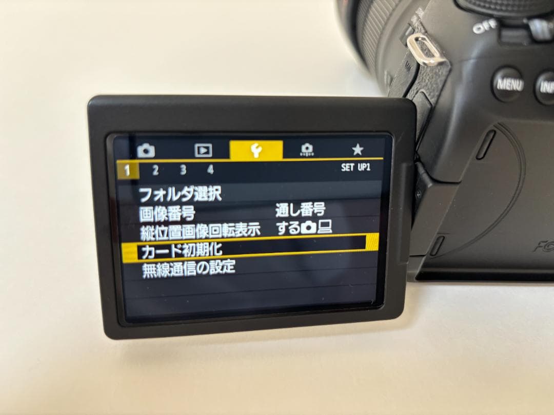 【美品完動品】Canon EOS 80D デジタル一眼レフカメラ