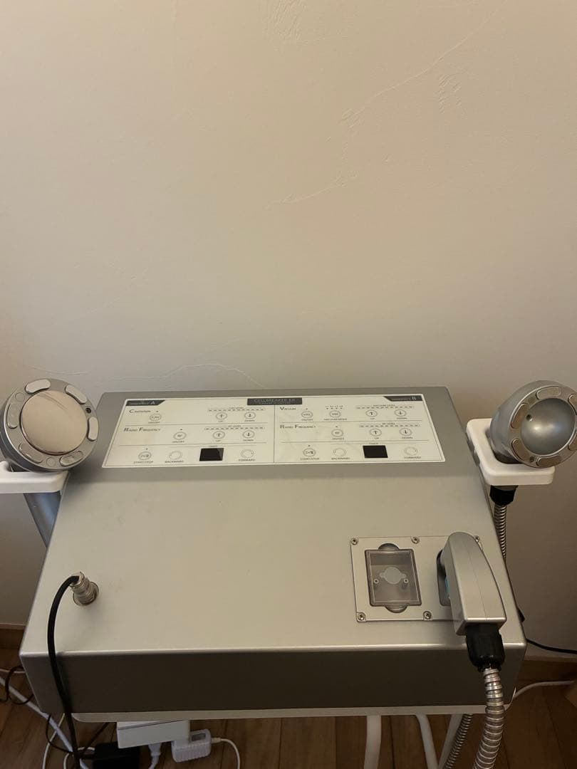 セルブレイカーex ラジオ波吸引　キャビテーション　国産