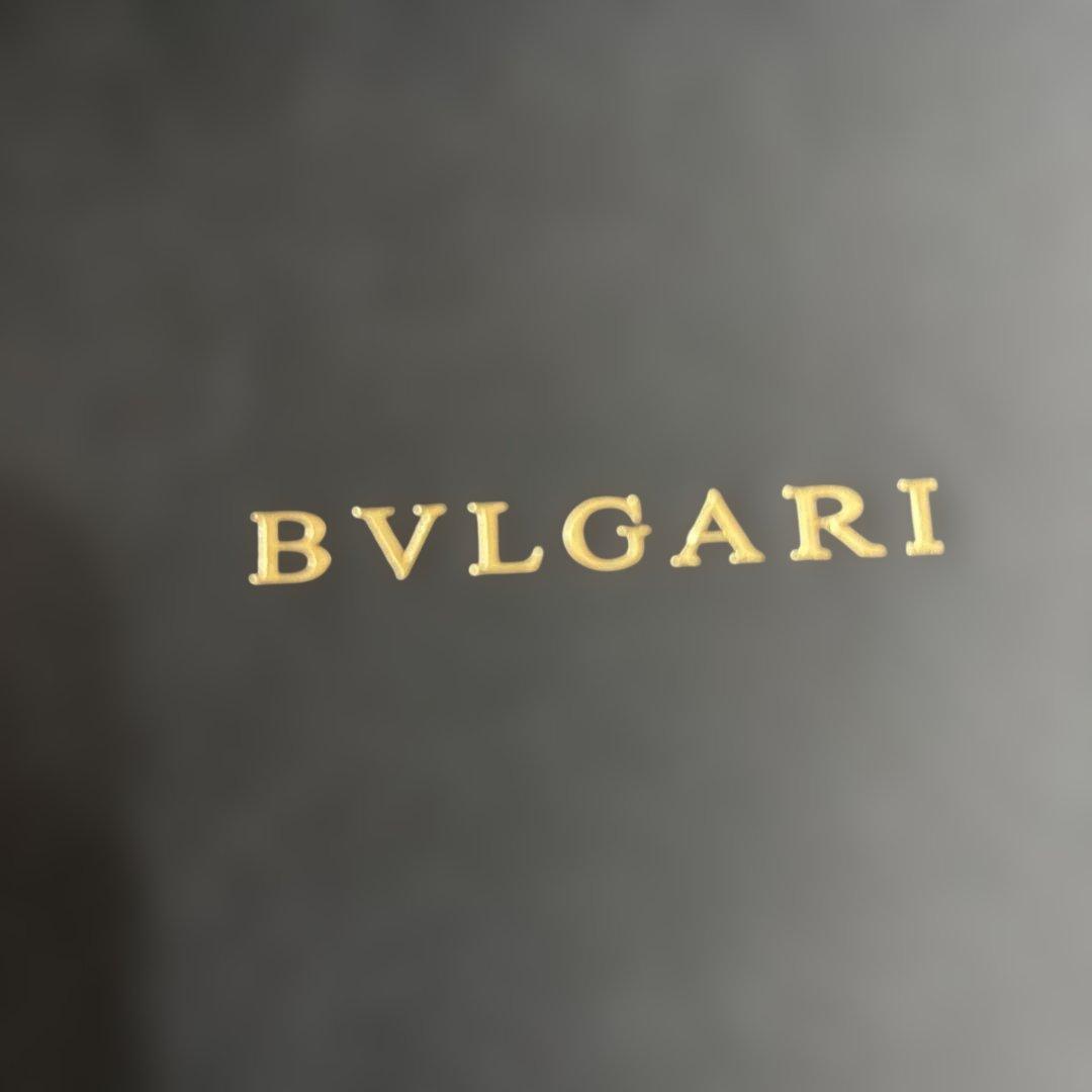 #BVLGARI ブラックラウンドフェイス時計