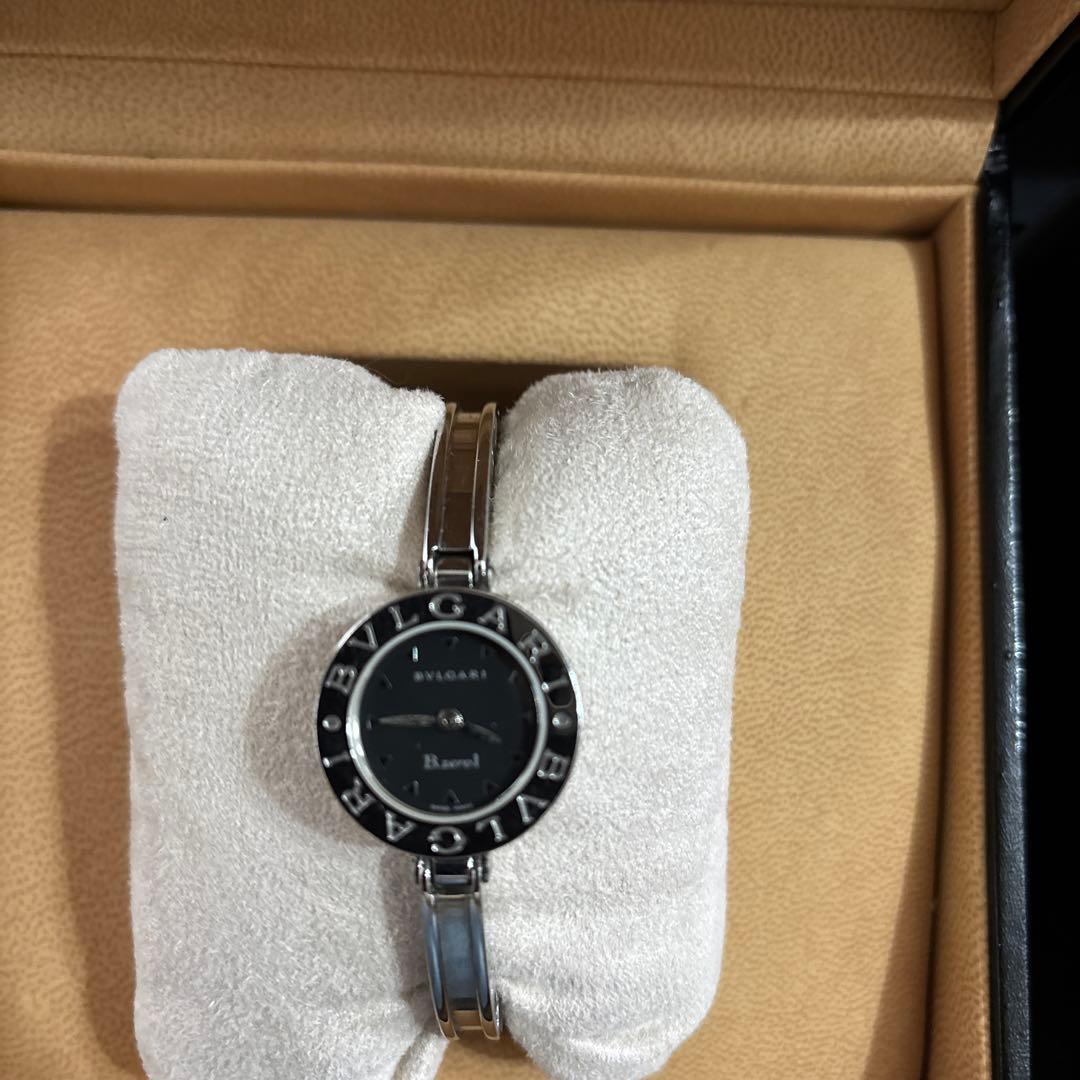 #BVLGARI ブラックラウンドフェイス時計