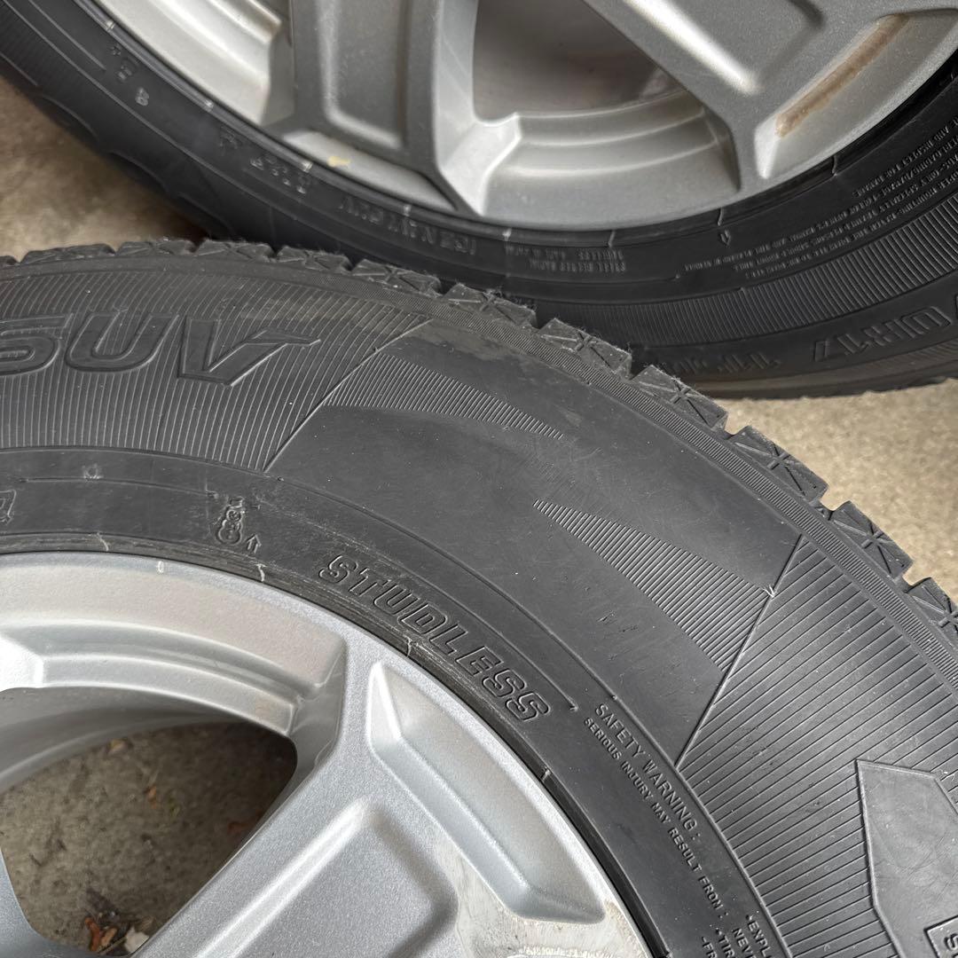 JLラングラー 純正スタッドレスタイヤ　goodyear 265/70r17